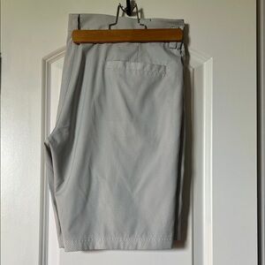 PGA Tour Light Gray Micro-Pattern Flat Front Shorts